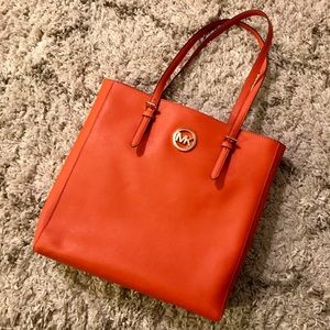 Michael Kors “Jet Set” Travel North South Tote